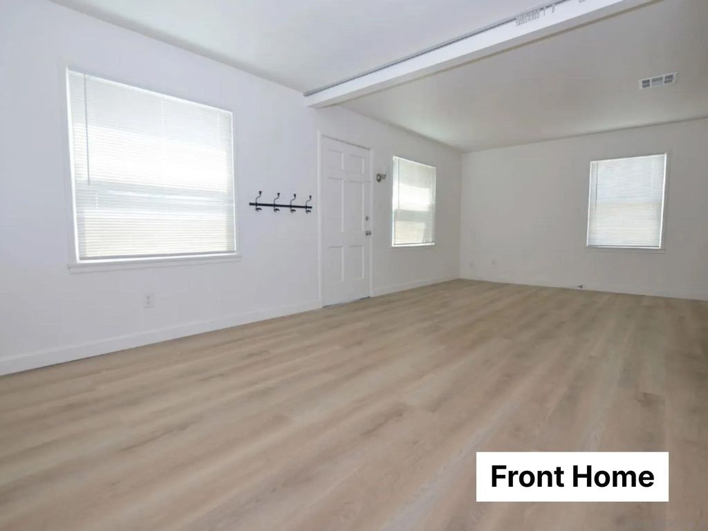 Photo of 326-28 H Ave, Coronado, CA 92118 (MLS # 250044214)