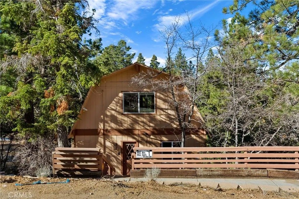 Photo of 43869 Mendocino Drive, Big Bear Lake, CA 92315 (MLS # IG26055559)