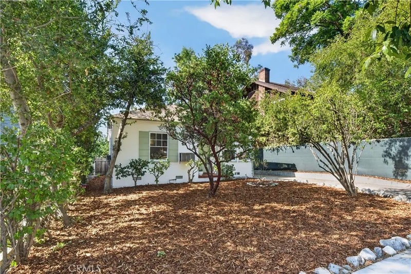590 Prescott Street