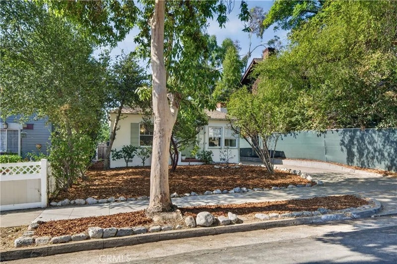 590 Prescott Street