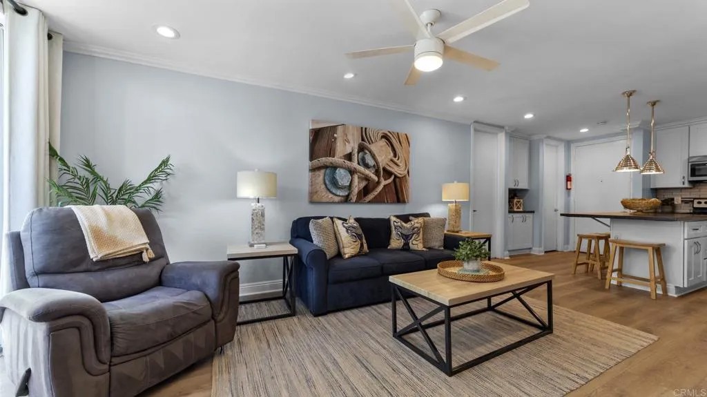 999 N Pacific St G307