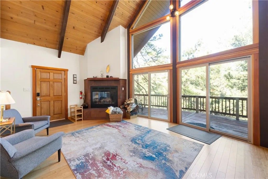 Photo of 1420 Bernina Drive, Pine Mountain Club, CA 93222 (MLS # SR26017490)