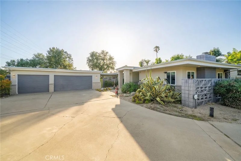 2129 N San Marcos Place