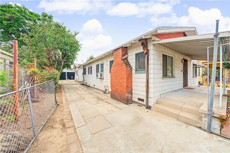 1825 S Sierra Vista Avenue