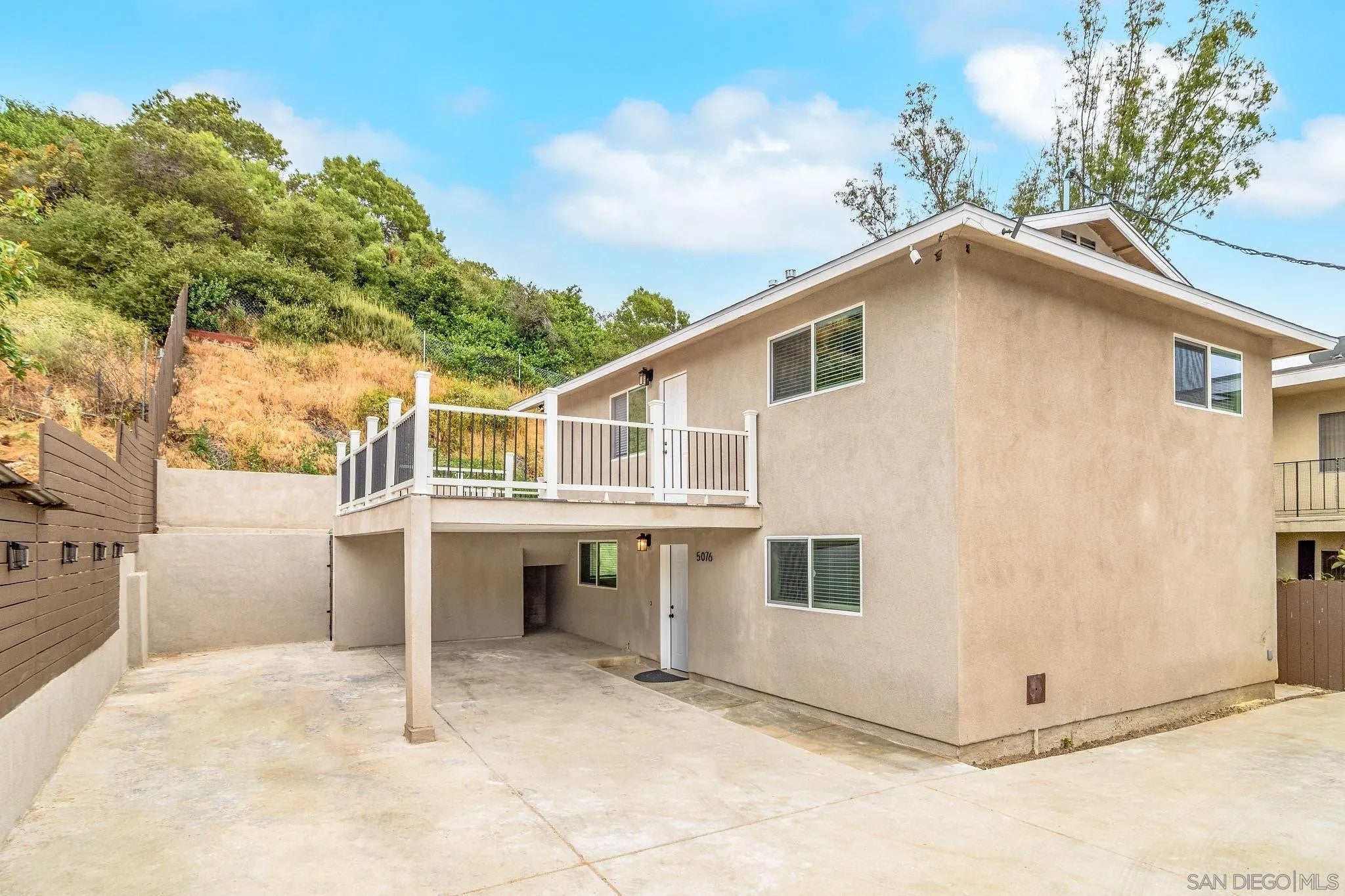 5074 AUBURN DRIVE