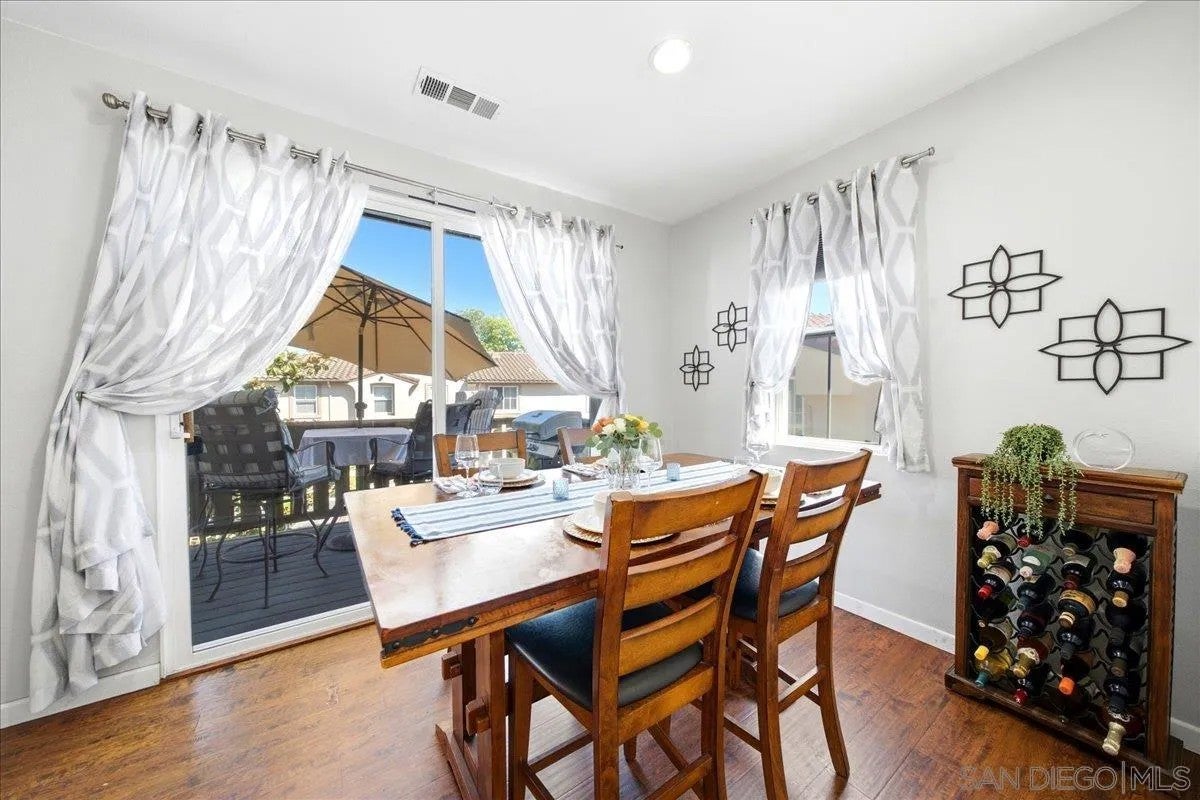 6015 Paseo Salinero