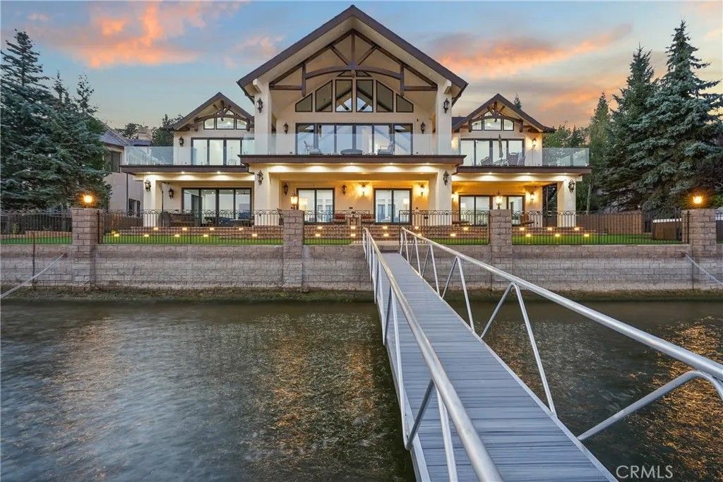 Photo of 39055 N Shore Drive, Fawnskin, CA 92333 (MLS # OC26085056)