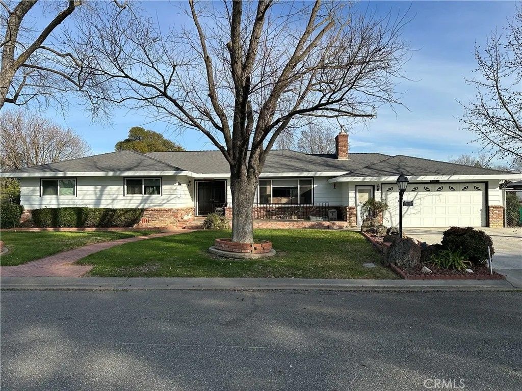 Photo of 630 Jefferson Street, Willows, CA 95988 (MLS # SN26015980)