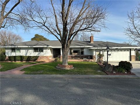 Photo of 630 Jefferson Street, Willows, CA 95988 (MLS # SN26015980)