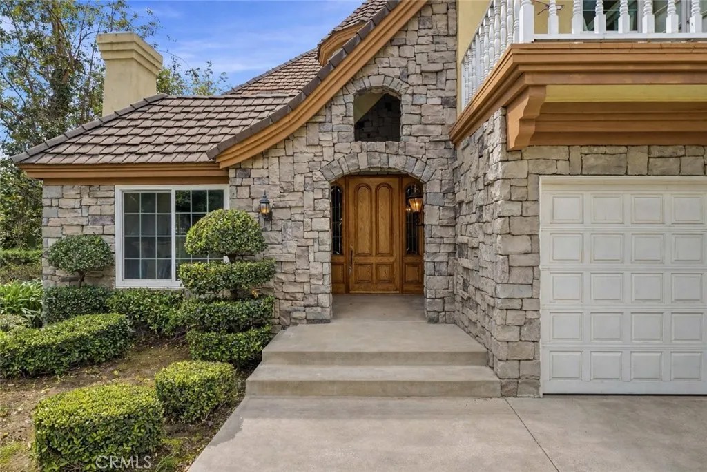 1249 Oakhaven