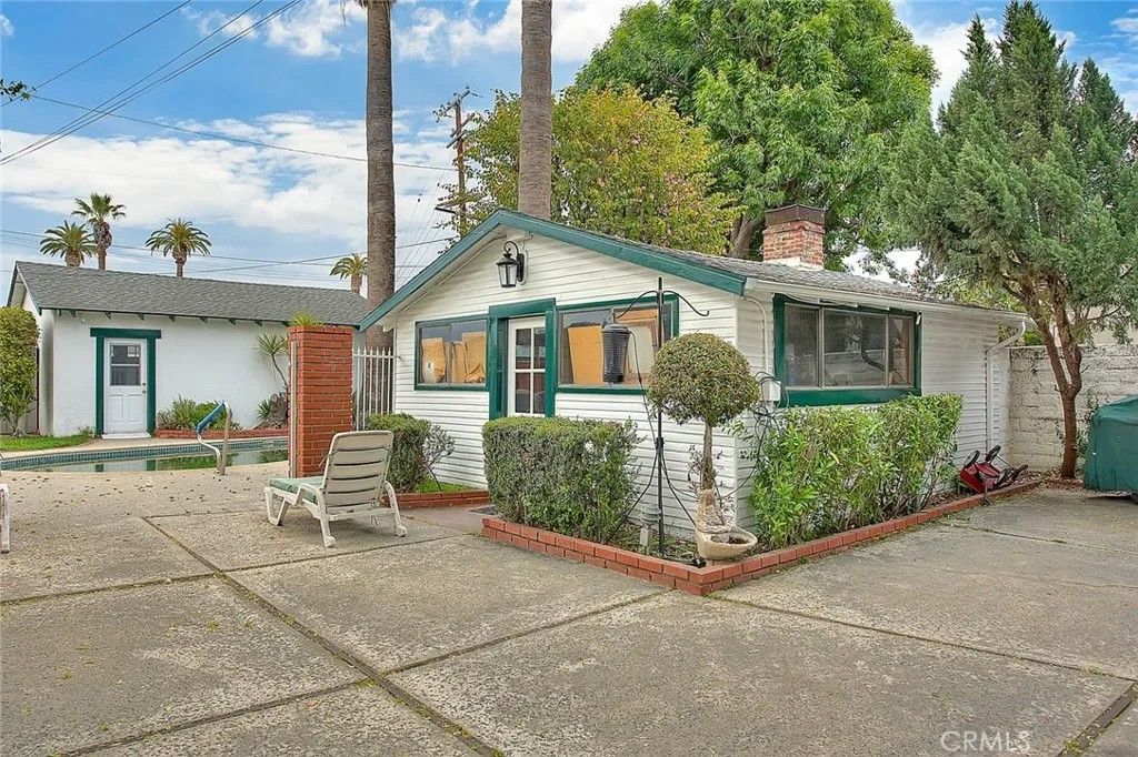 Photo of 477 W Center St, Covina, CA 91723 (MLS # TR26067767)