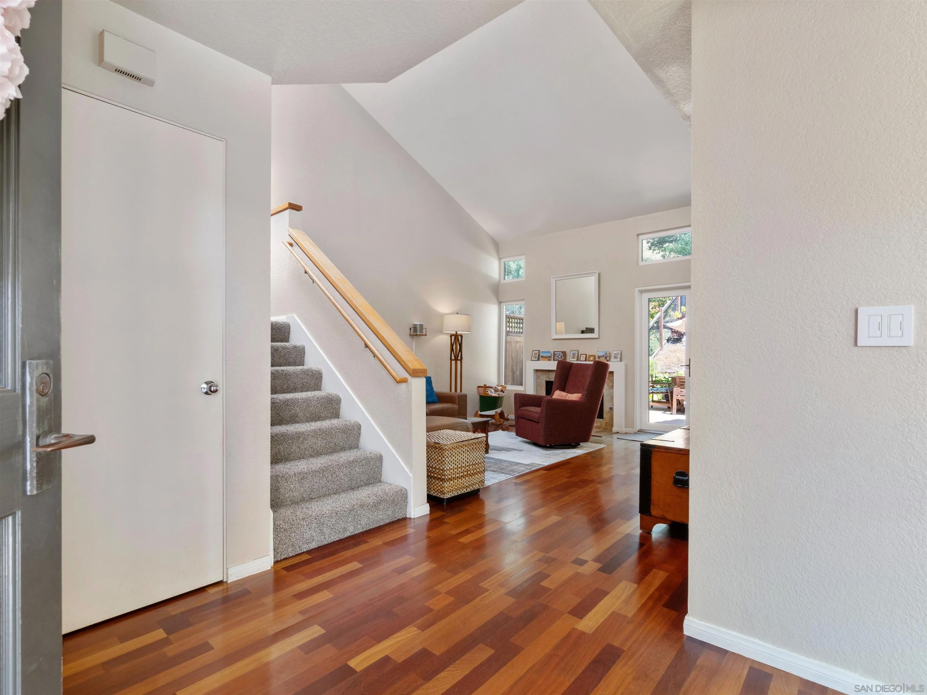 6358 Caminito Del Cervato