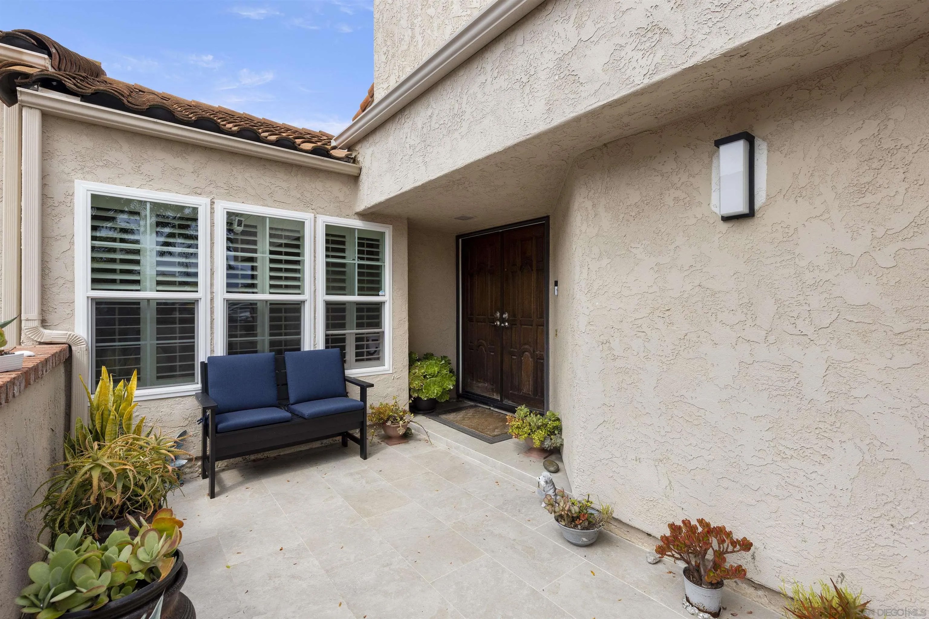 15945 Avenida Villaha 32