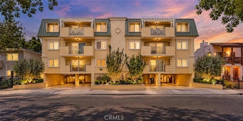 Photo of 637 N West Knoll #204, West Hollywood, CA 90069 (MLS # SR26198009)