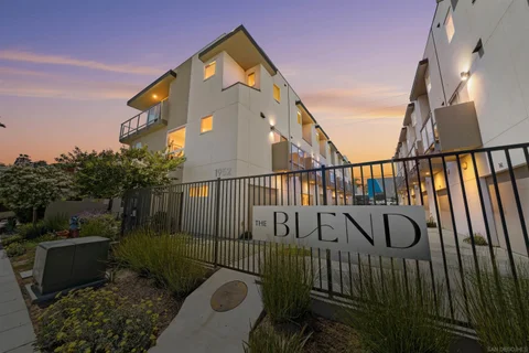 1952 Hornblend St Unit 6, San Diego, CA 92109 - #: 260014419