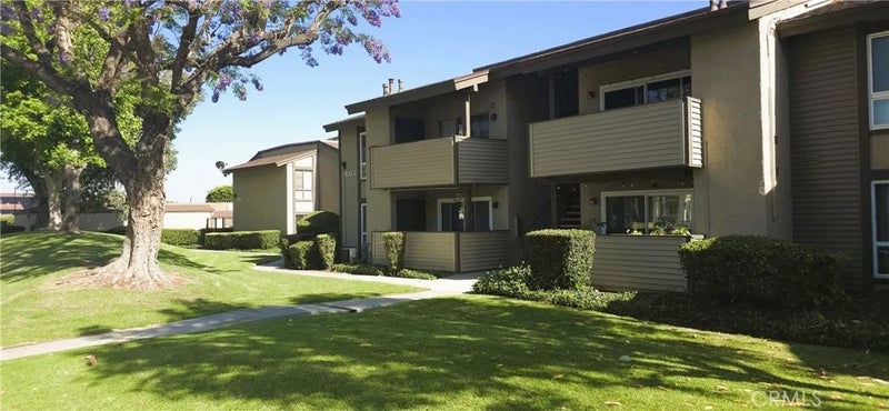 6351 Riverside