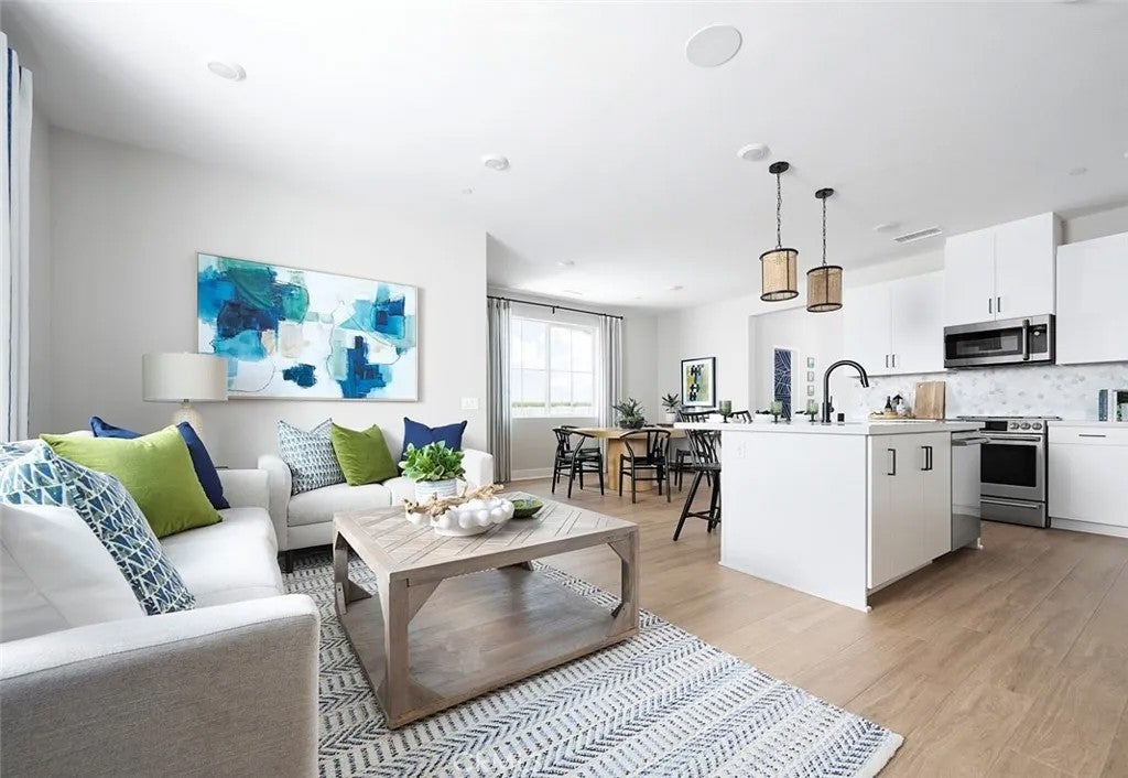 3521 S. Eichler Paseo 26