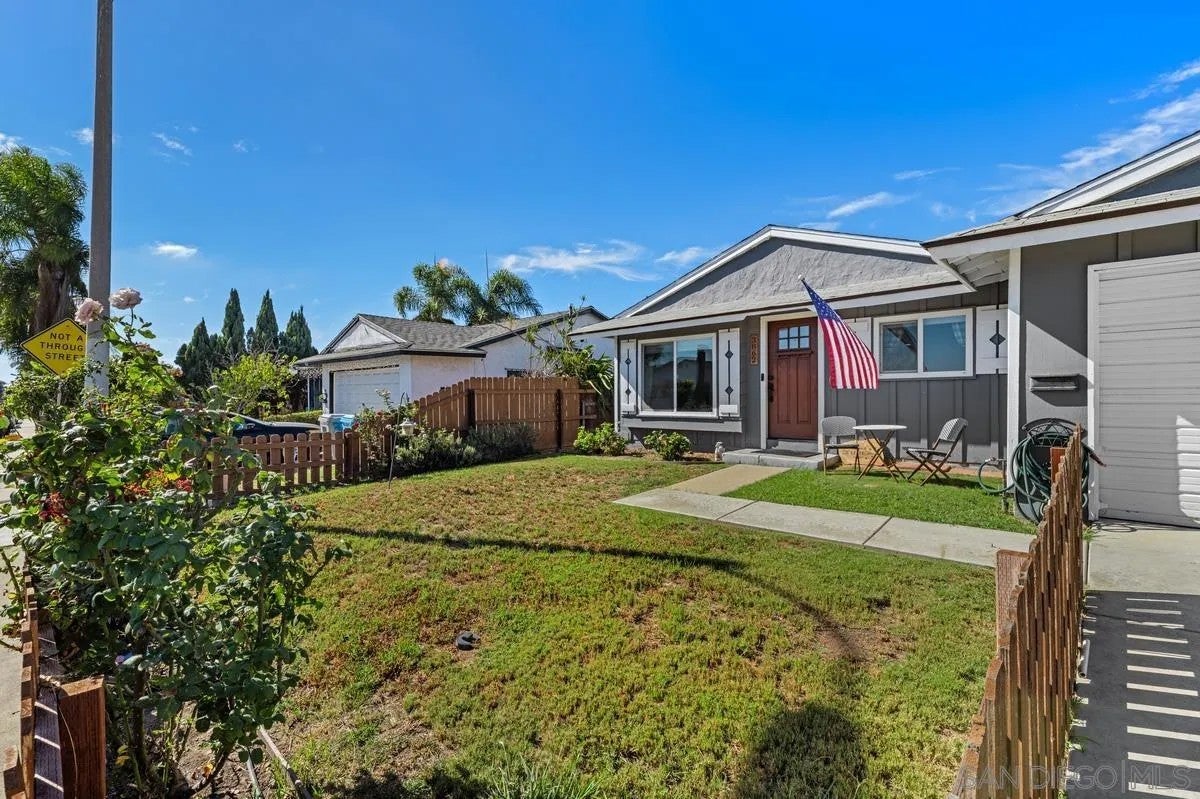 3862 Coleman Ave