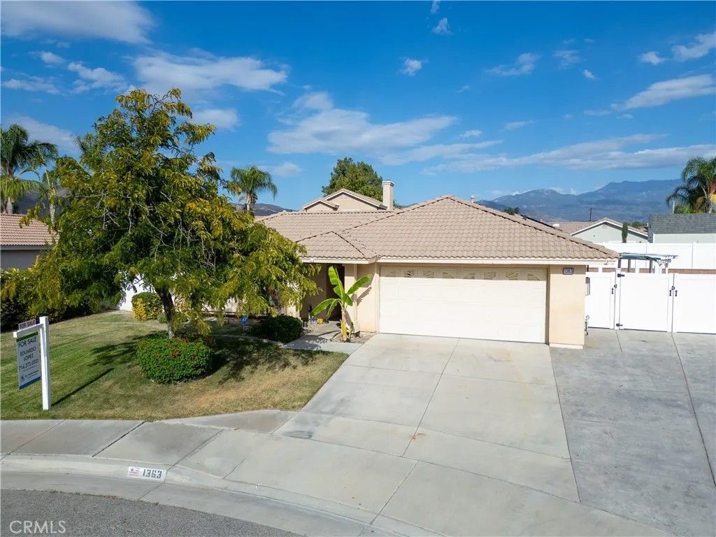 Photo of 1363 Galileo Way, San Jacinto, CA 92583 (MLS # IG25224839)