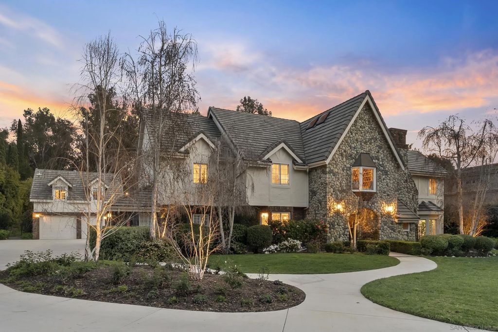 Photo of 17307 Calle Mayor, Rancho Santa Fe, CA 92067 (MLS # 260004389)