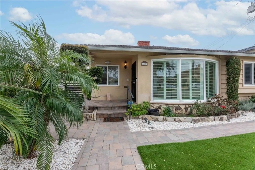 Photo of 605 W Lincoln Ave, Montebello, CA 90640 (MLS # PW25245312)