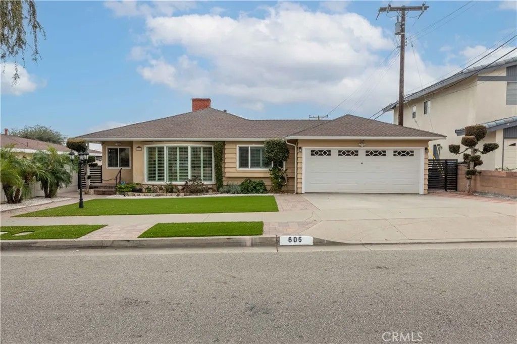 Photo of 605 W Lincoln Ave, Montebello, CA 90640 (MLS # PW25245312)