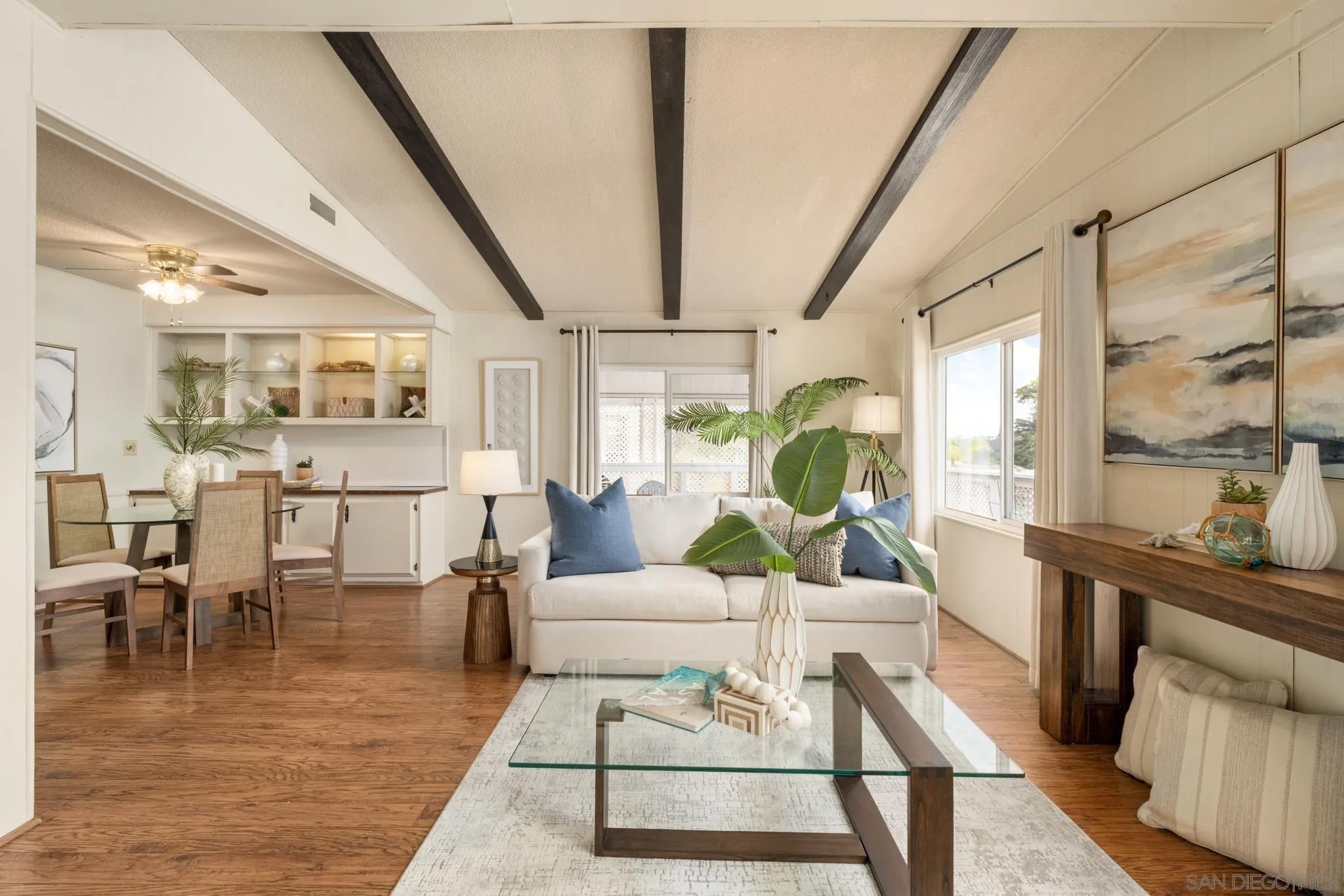 350 N El Camino Real 50