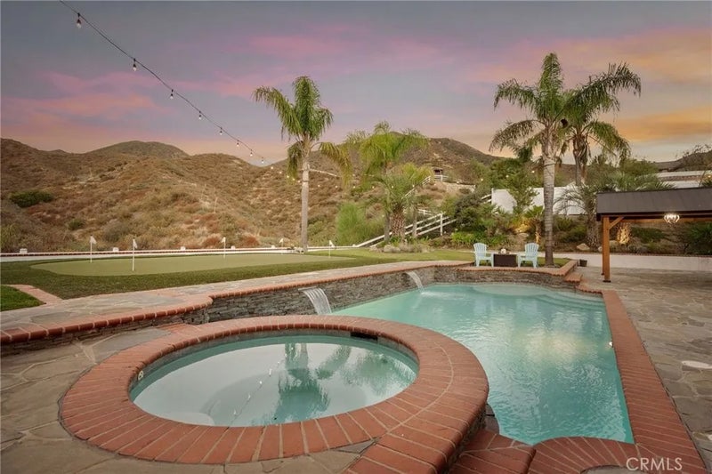 15263 Saddleback Road