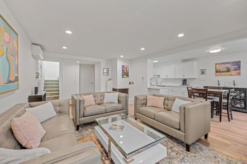 Photo of 8963 Caminito Fresco, La Jolla, CA 92037 (MLS # 260010883)