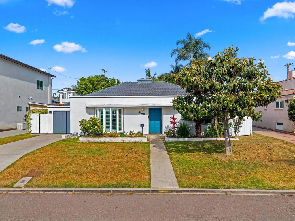 Photo of 1935 Goldfield St, San Diego, CA 92110 (MLS # 260009531)