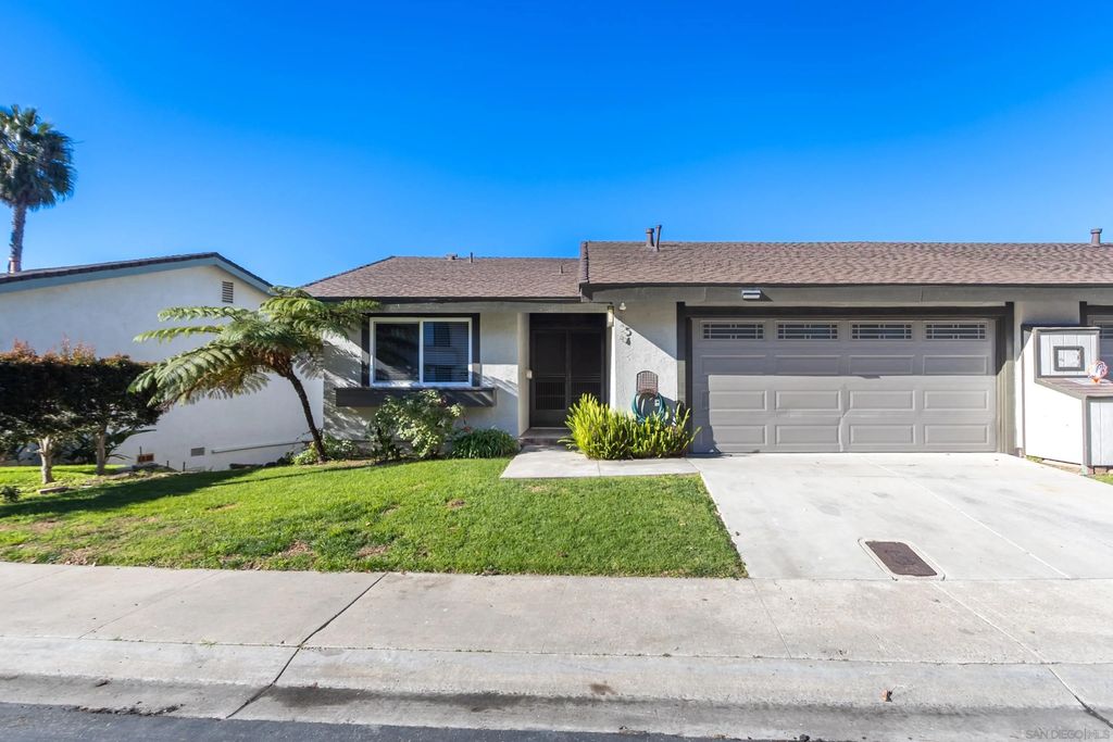 Photo of 4454 Caimito Pedernal, San Diego, CA 92117 (MLS # 2601164)