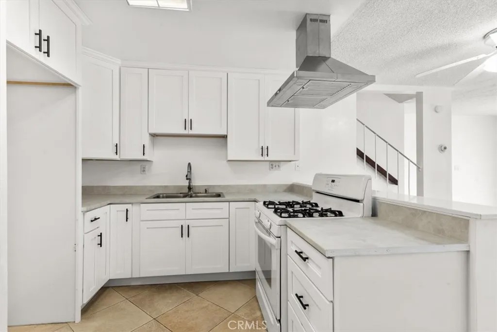 7033 Stewart and Gray Road 24