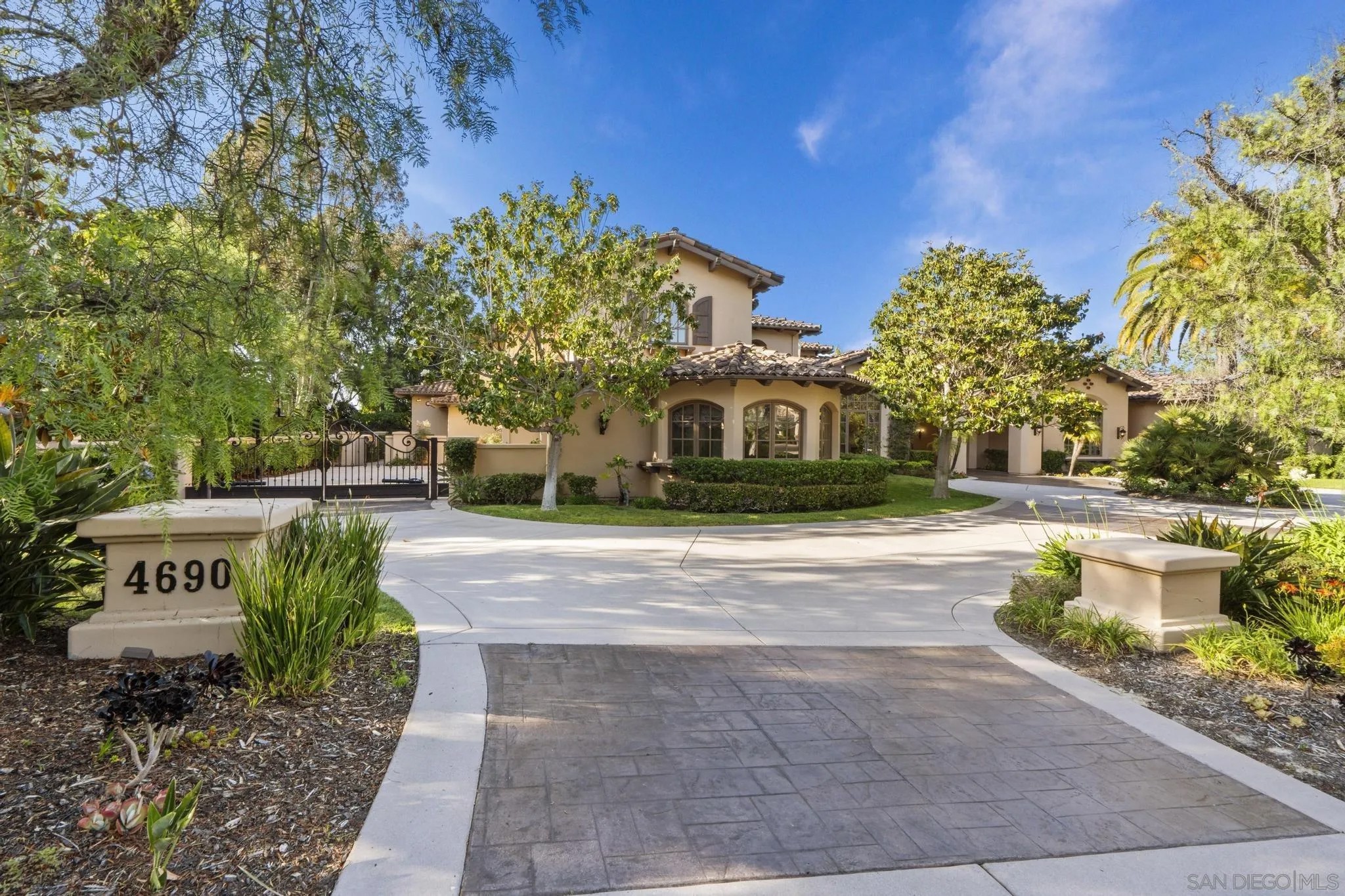 4690 Rancho Del Mar Trl