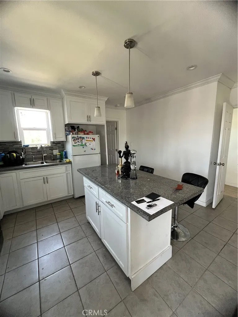 3935 E Cesar E Chavez