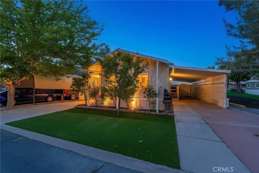 Photo of 43850 20th St #261, Lancaster, CA 93535 (MLS # SR26087210)