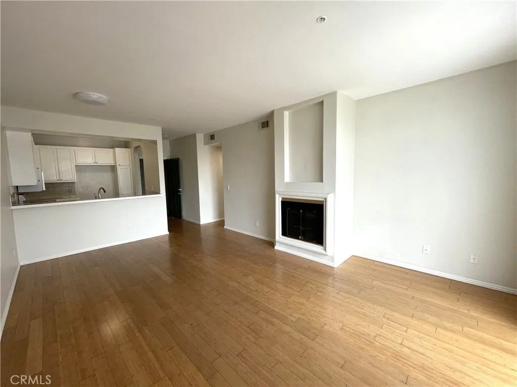 Photo of 555 Maine Ave #313, Long Beach, CA 90802 (MLS # PW25280191)