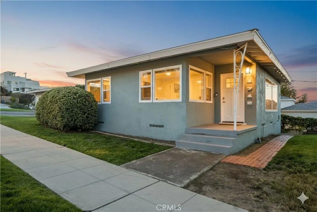 Photo of 1712 Froude St, San Diego, CA 92107 (MLS # IV25251579)