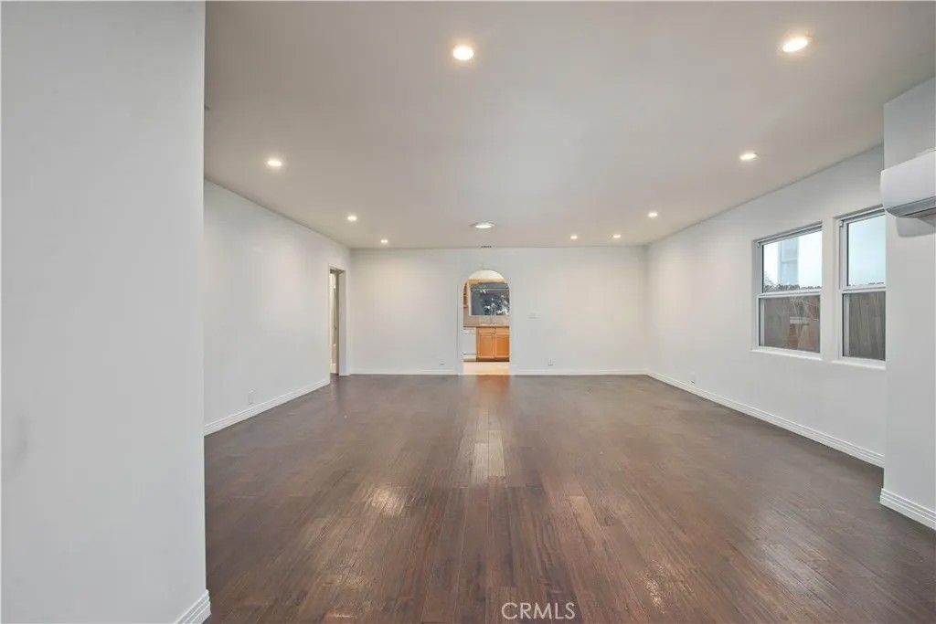 Photo of 12413 Westminster Avenue, Los Angeles, CA 90066 (MLS # SR26068007)