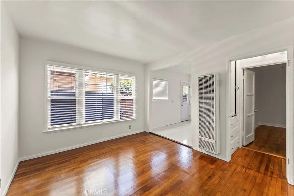 Photo of 425 Venice #1/2, Venice, CA 90291 (MLS # CV26056001)