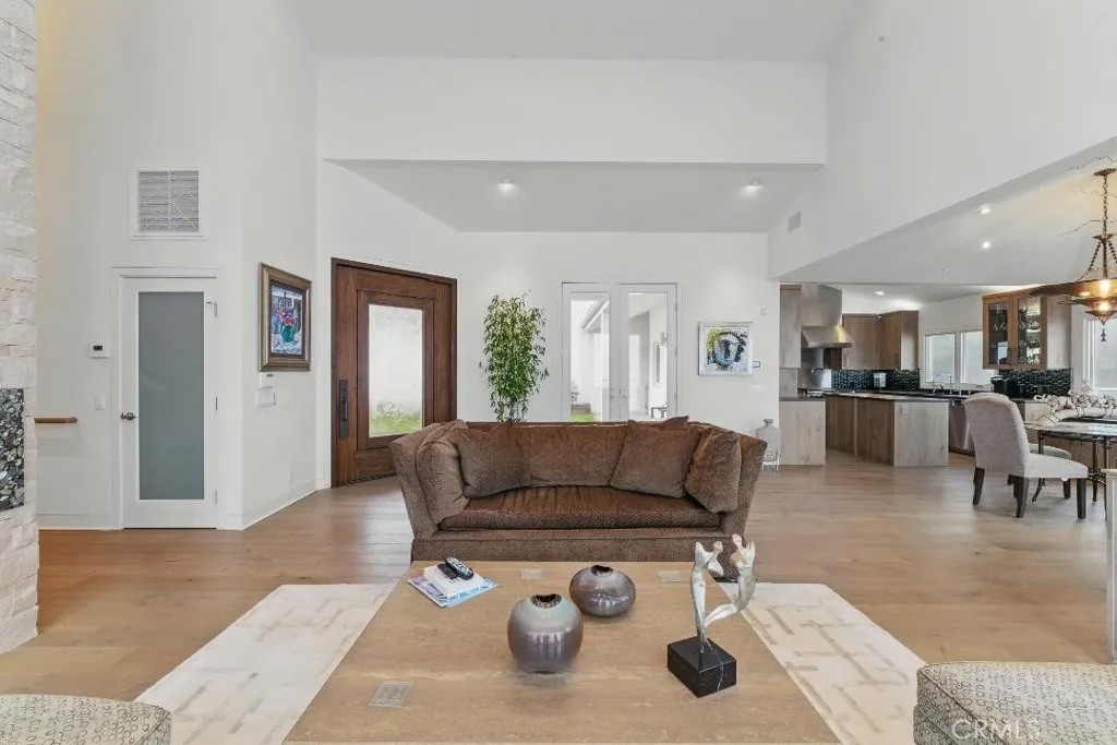 2501 Barrymore Drive
