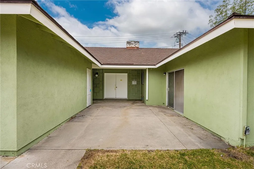 1710 Evergreen