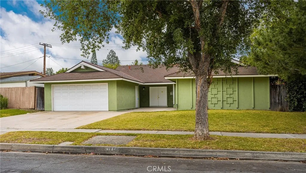 1710 Evergreen