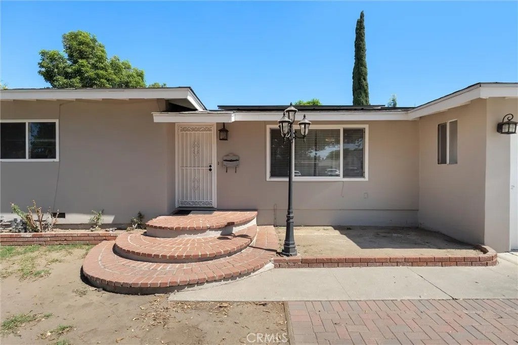 1335 Rexwood