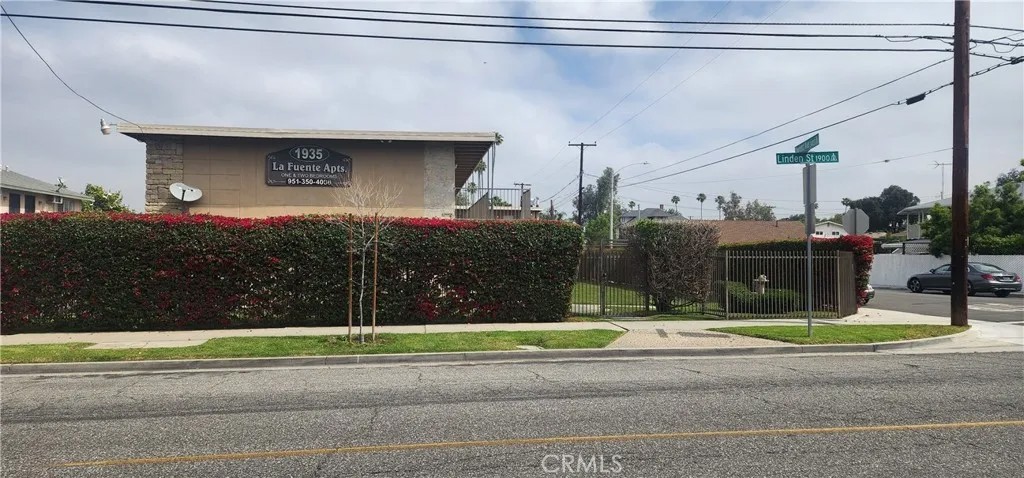 1935 W Linden Street