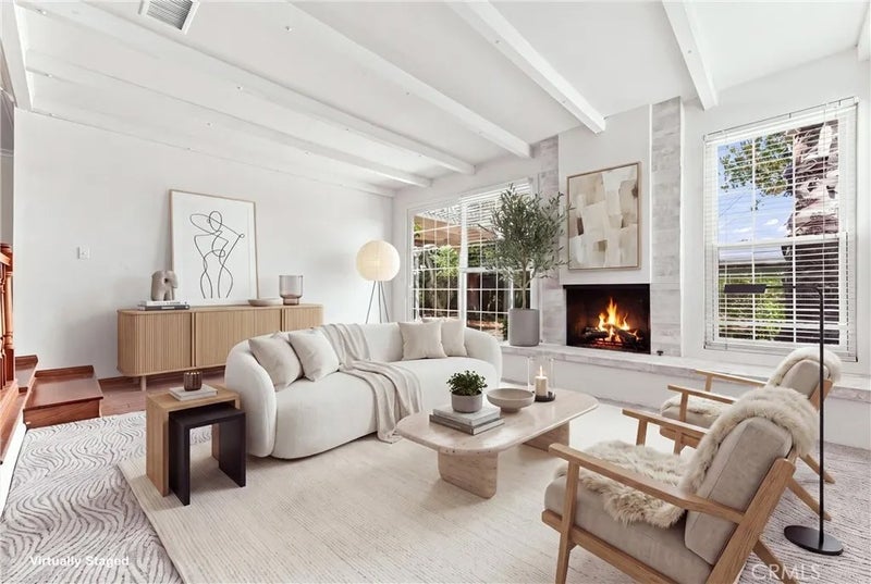 331 E Barkley
