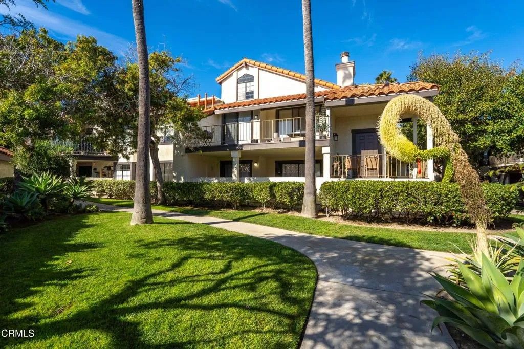 Photo of 2053 Majorca Drive, Oxnard, CA 93035 (MLS # V1-33828)