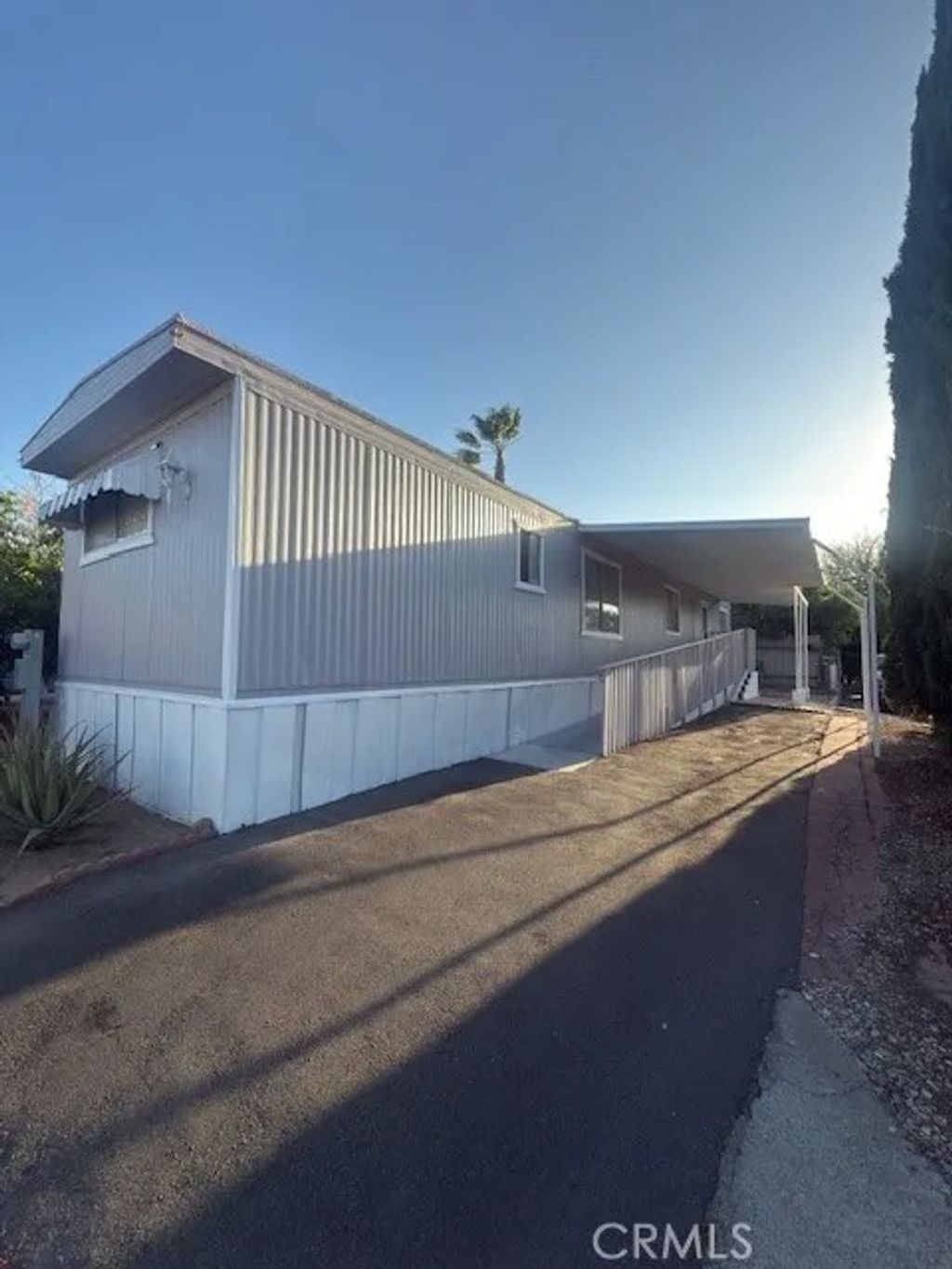 Photo of 995 Pomona Rd #88, Corona, CA 92882 (MLS # IG25276313)