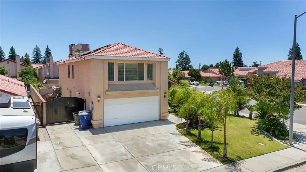 6225 Galanos Court
