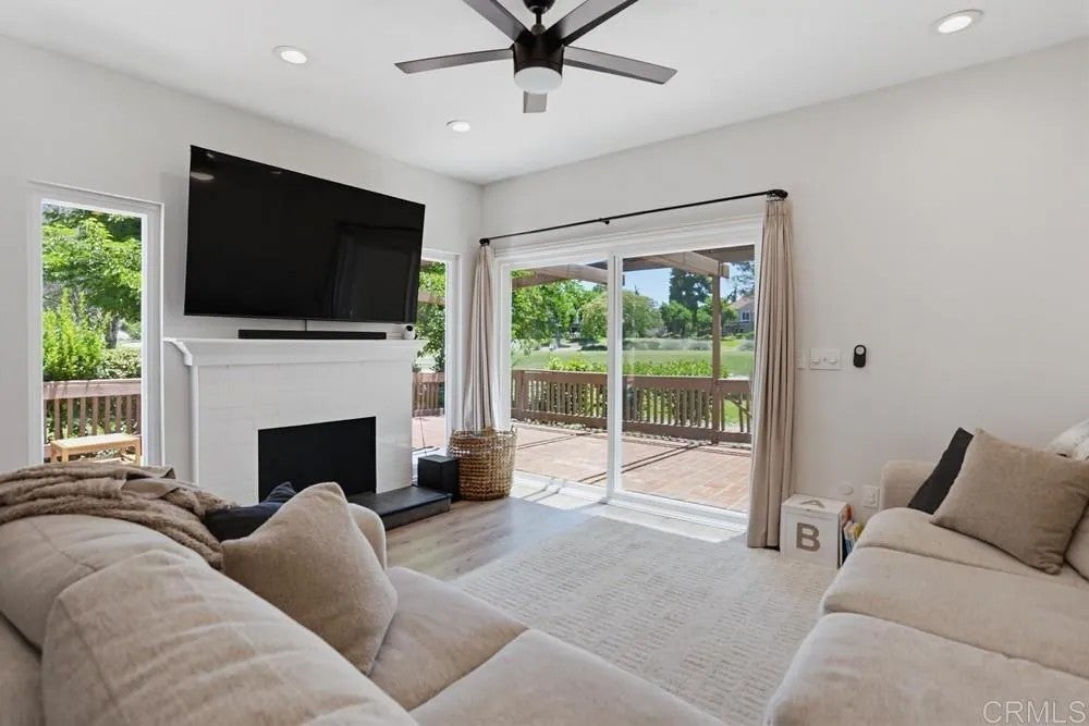 23671 Country Villa Rd