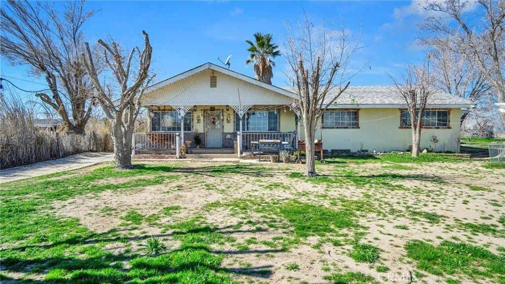 Photo of 50137 40th Street West St, Lancaster, CA 93536 (MLS # SR26032205)